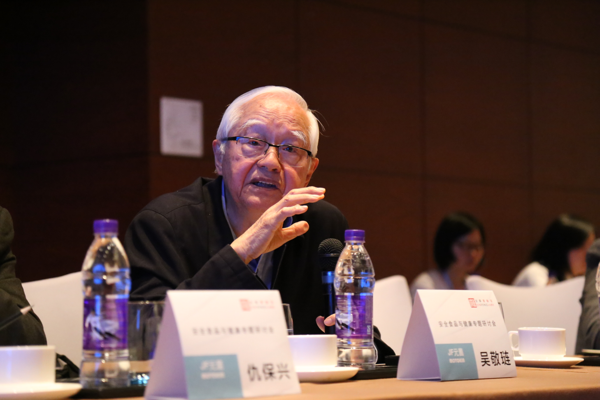 新華社獨家專訪:“80后”泰斗吳敬璉話經濟改革熱點 新華社獨家專訪:“80后”泰斗吳敬璉話經濟改革熱點